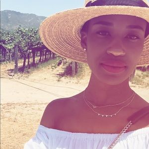 Meet your Posher, Megan